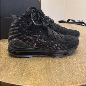 Lebron 17 “Global Currency” Shoes